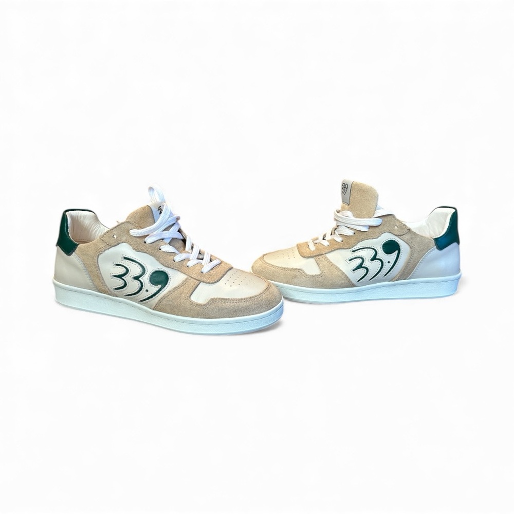 33.9 Elite Edition Women’s Varsity Green And Beige Sneaker Size 37.  US 6.5